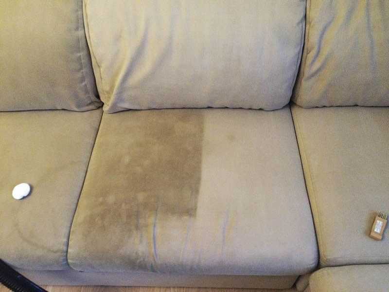 Dry cleaning of sofas & armchair